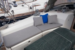 Cockpit-cushions with pillows